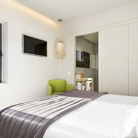 Set Terres - La De - Adults Only Llivia